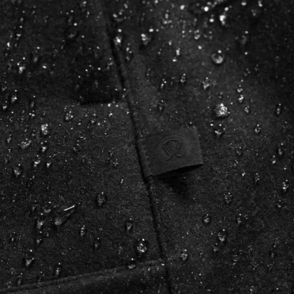 Reykur parka EUC - Picture 8 of 11